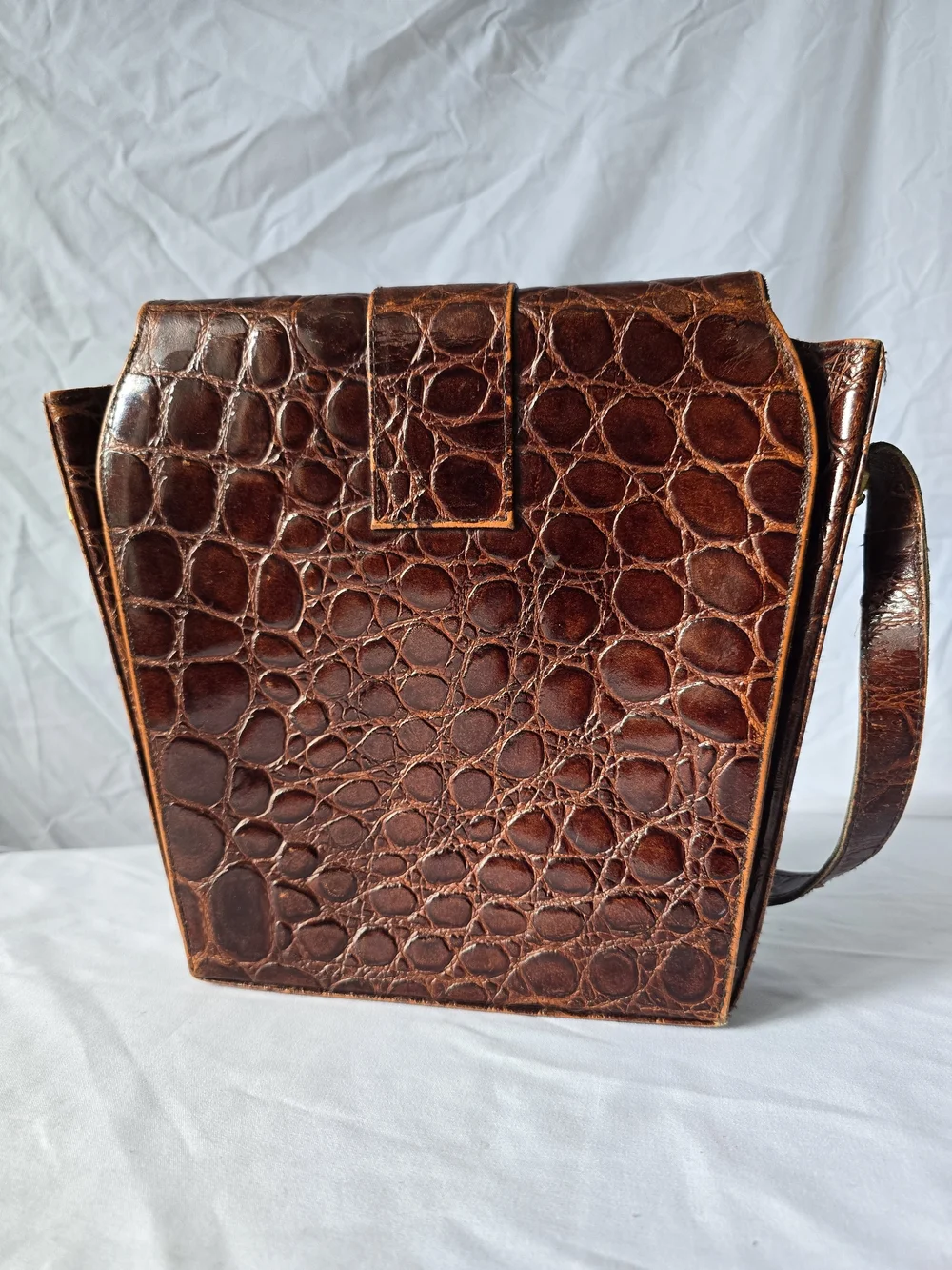 Vintage 1970s Italian Genuine Alligator Suede Accordion Shoulder Bag